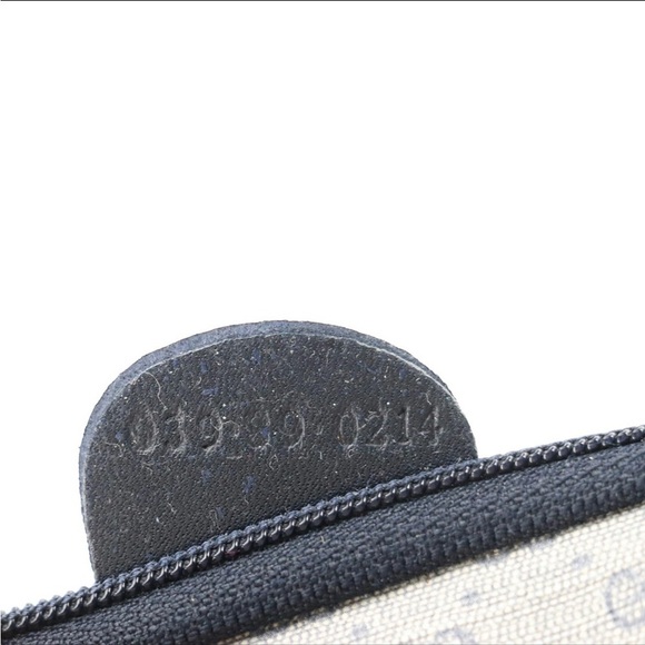 GUCCI Zip Pouch in Navy Blue Micro GG Canvas and Leather - Picture 5 of 6